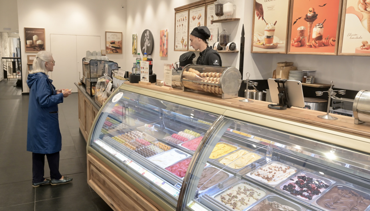 Apertura de la heladería Amorino