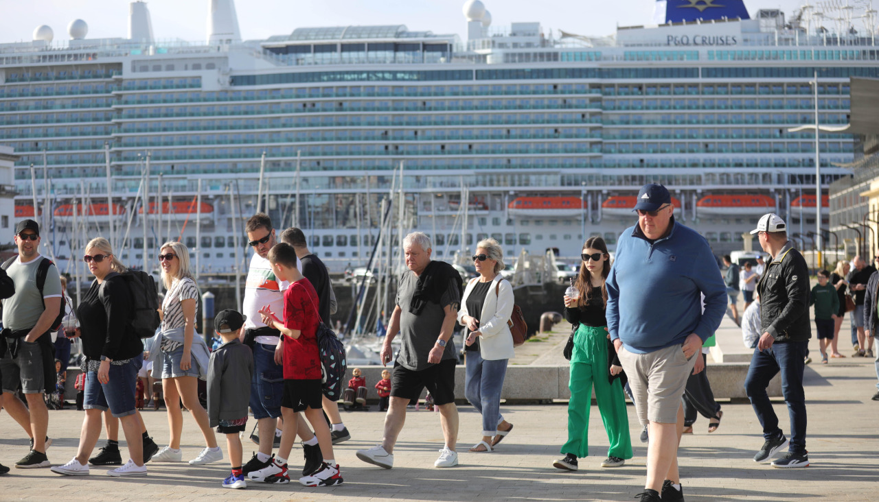 Un grupo de cruceristas recién llegados a A Coruña