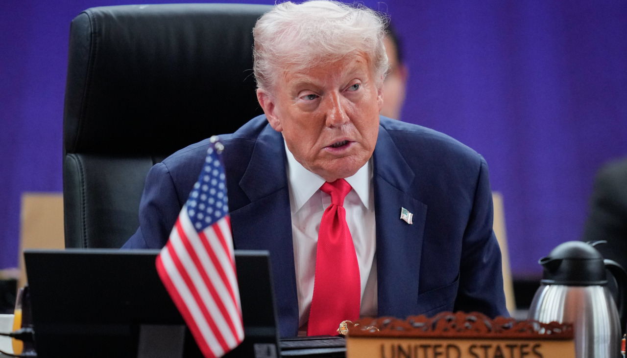 El presidente de EEUU, Donlad Trump, este domingo, durante su intervención en la cumbre de la Asean