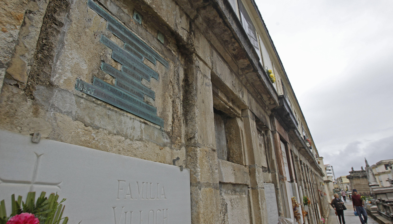 Enterramiento del Vendrell, el más antiguo legible de San Amaro