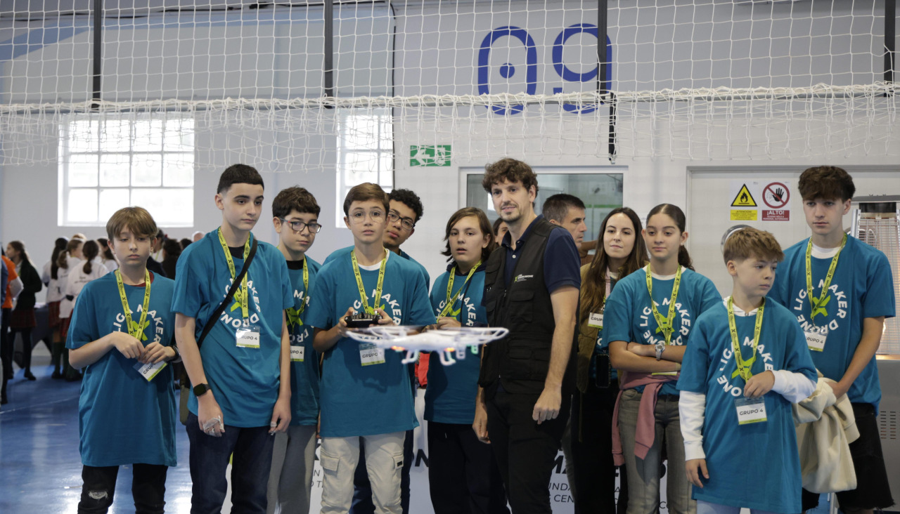 Participantes en la Liga Maker Drone
