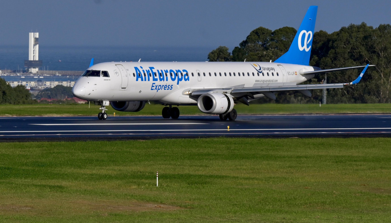 Un avión de Air Europa en Alvedro, en una imagen de 2023