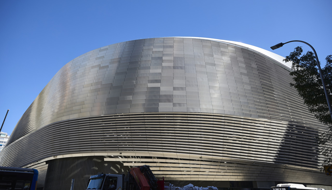 Fachada del  Estadio Santiago Bernabéu