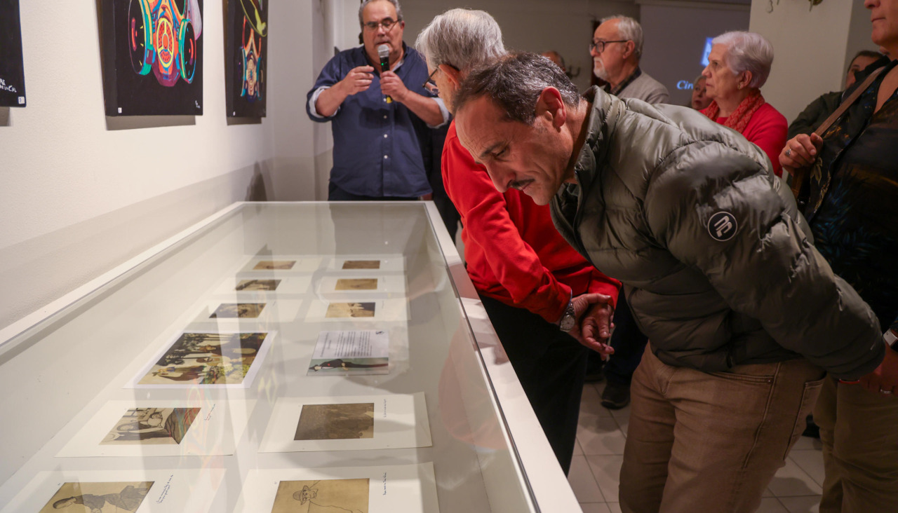 A exposición do álbum 'Nos' do Circo de Artesáns abriu onte