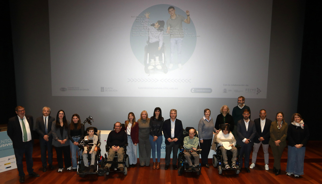 Foto de familia en la apertura de la sexta edición, esta mañana, en la Domus