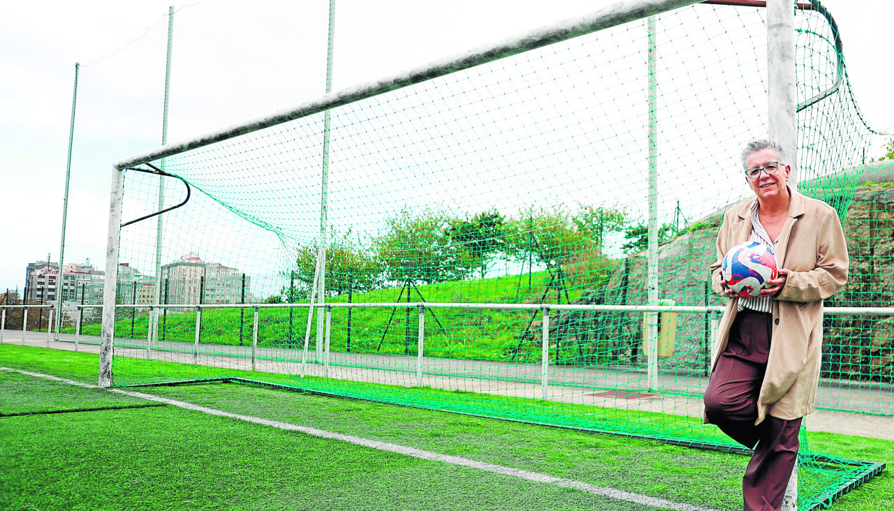 Pili Neira, en los campos de fútbol de San Pedro