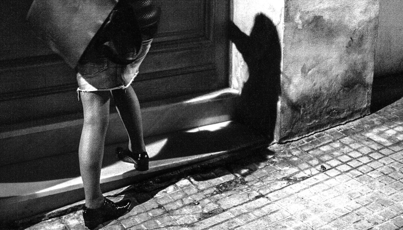 Las sombras de la noche buscan al fotógrafo