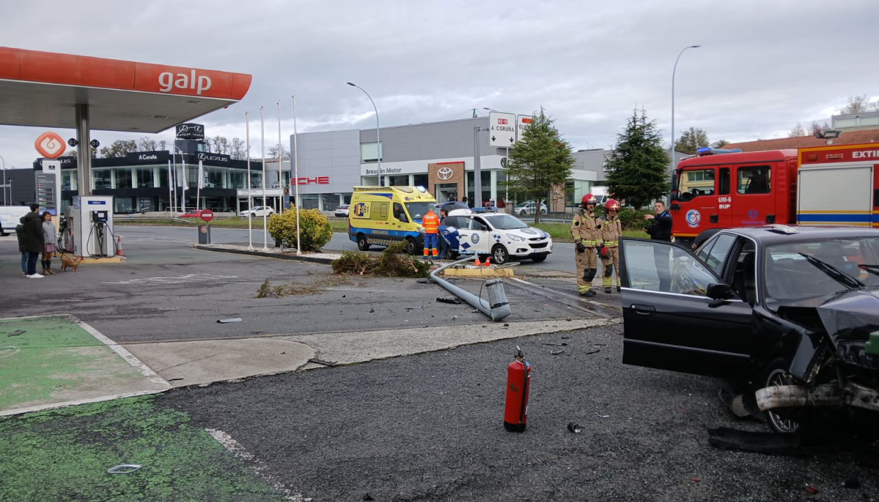Accidente de tráfico en Oleiros 