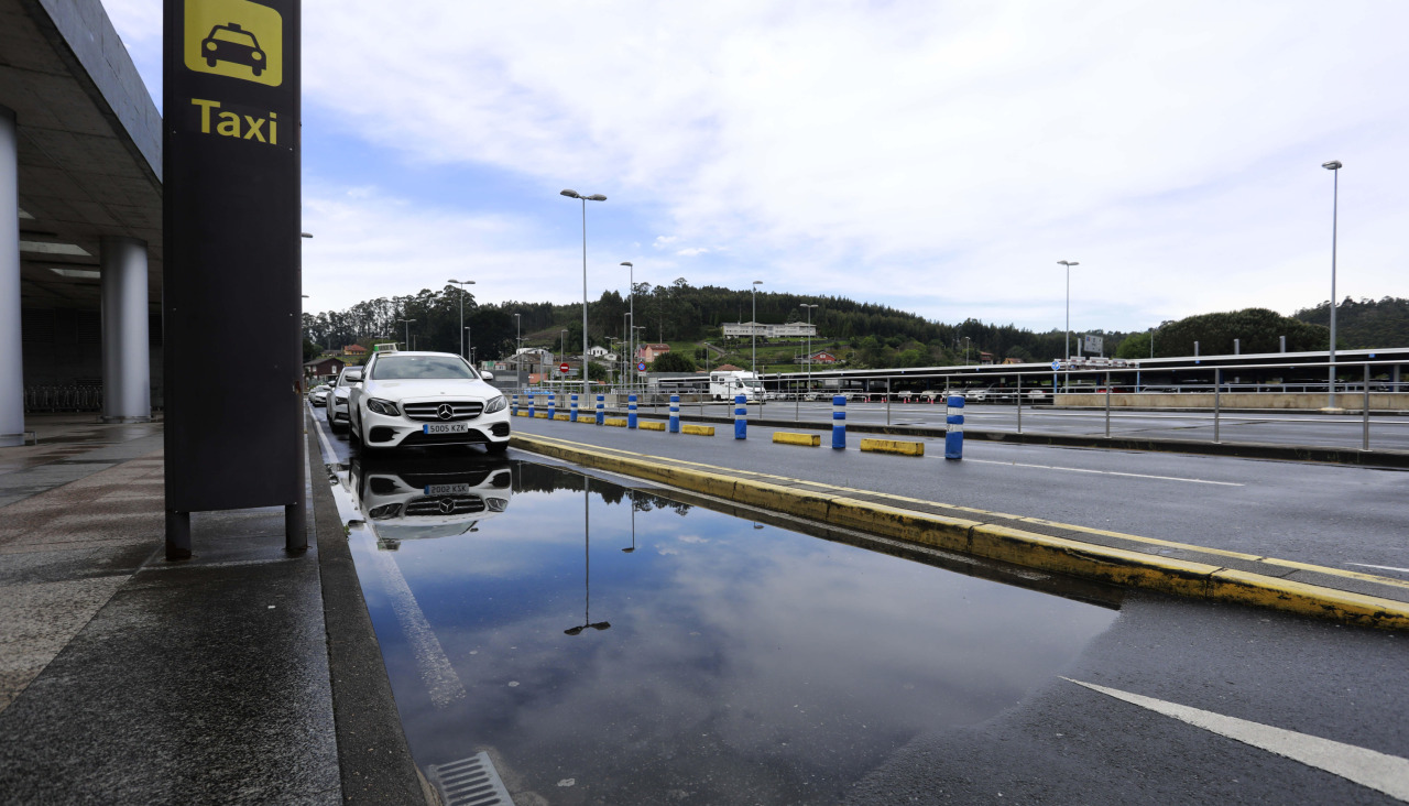 Parada de taxis de Alvedro