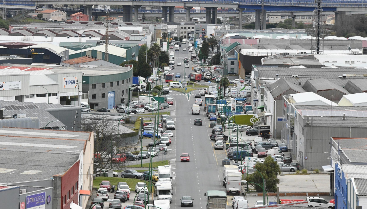 Naves en el polígono de Pocomaco