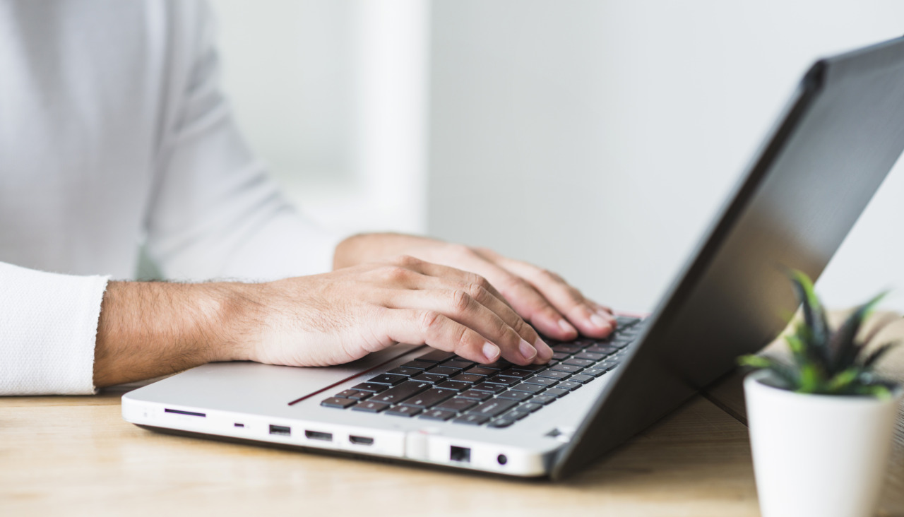 Persona con ordenador