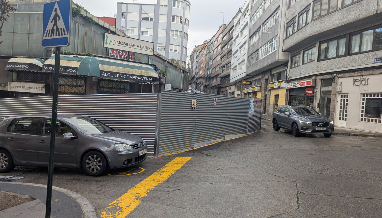 Cruce del mercado de santa Lucía con Doctor Fleming