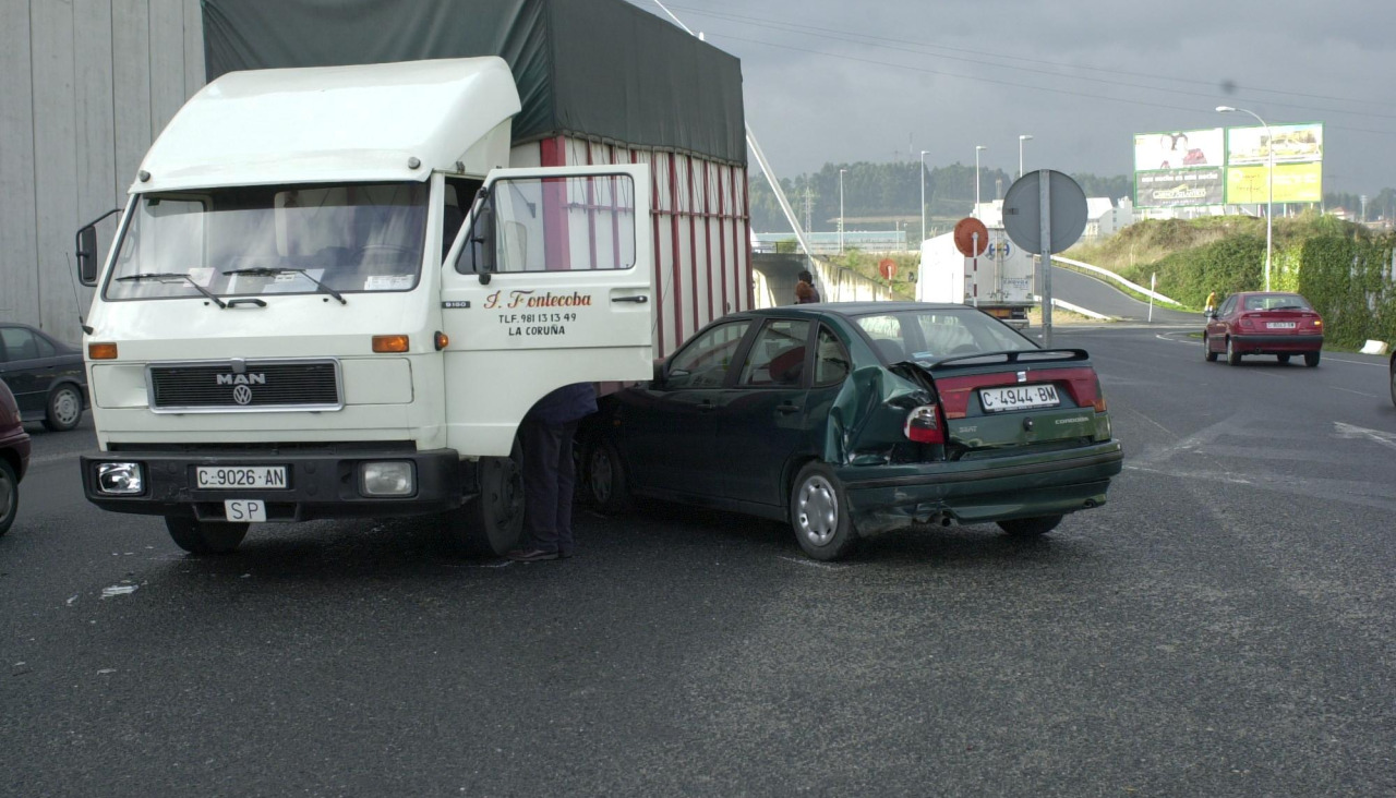 Dos de los vehículos implicados en el accidente de hace 25 años en la autopista