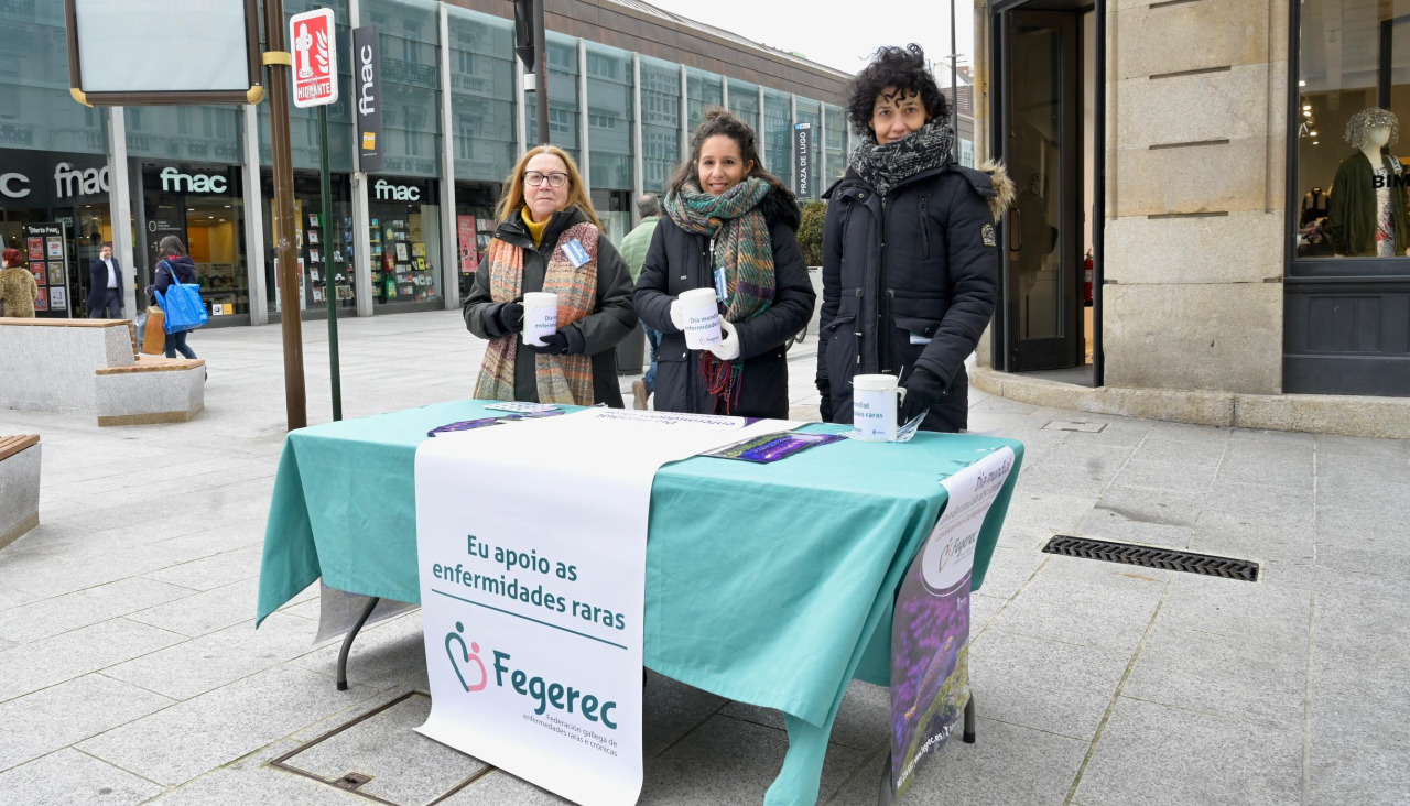 Un puesto de colecta en favor de Fegerec
