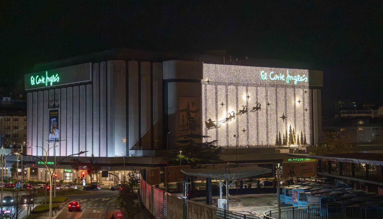 El Corte Inglés enciende sus luces de Navidad