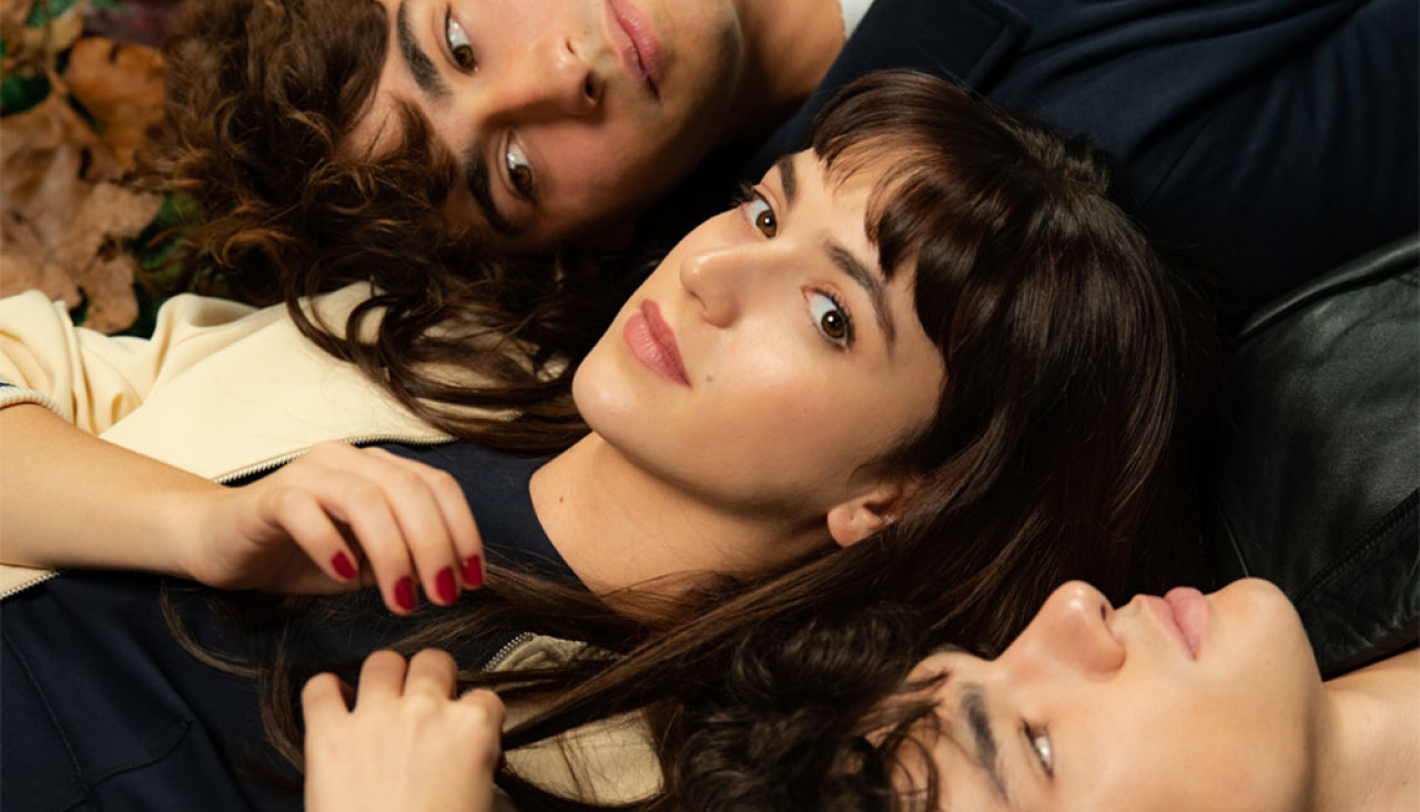 Protagonistas de 'Dímelo bajito'