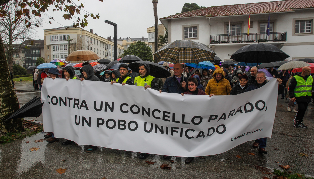 La manifestación pacífica recorrió el Campo da Feira