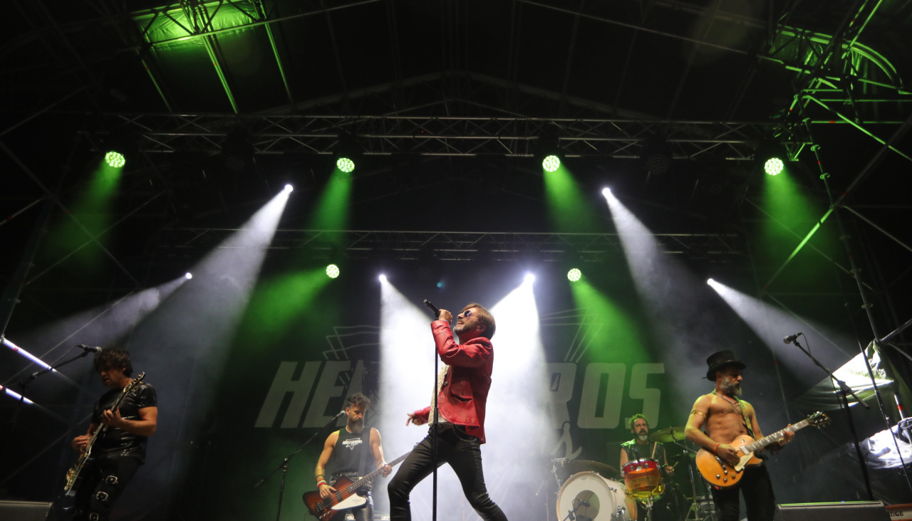 Heredeiros da Crus, durante las fiestas de O Castrillón en 2022