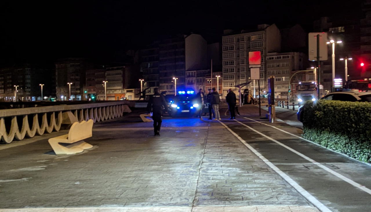 Los policías lograron detener al "fugitivo" en el Paseo Marítimo