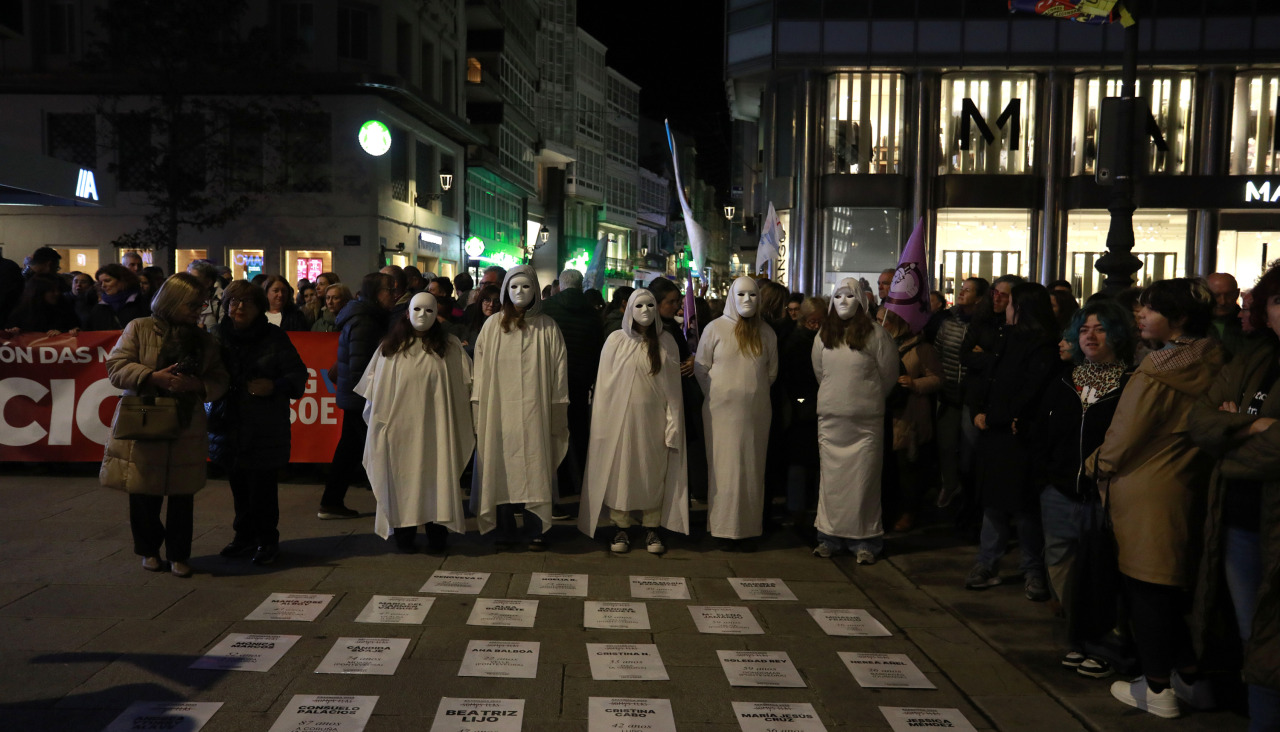 Homenaje a las asesinadas por violencia de género