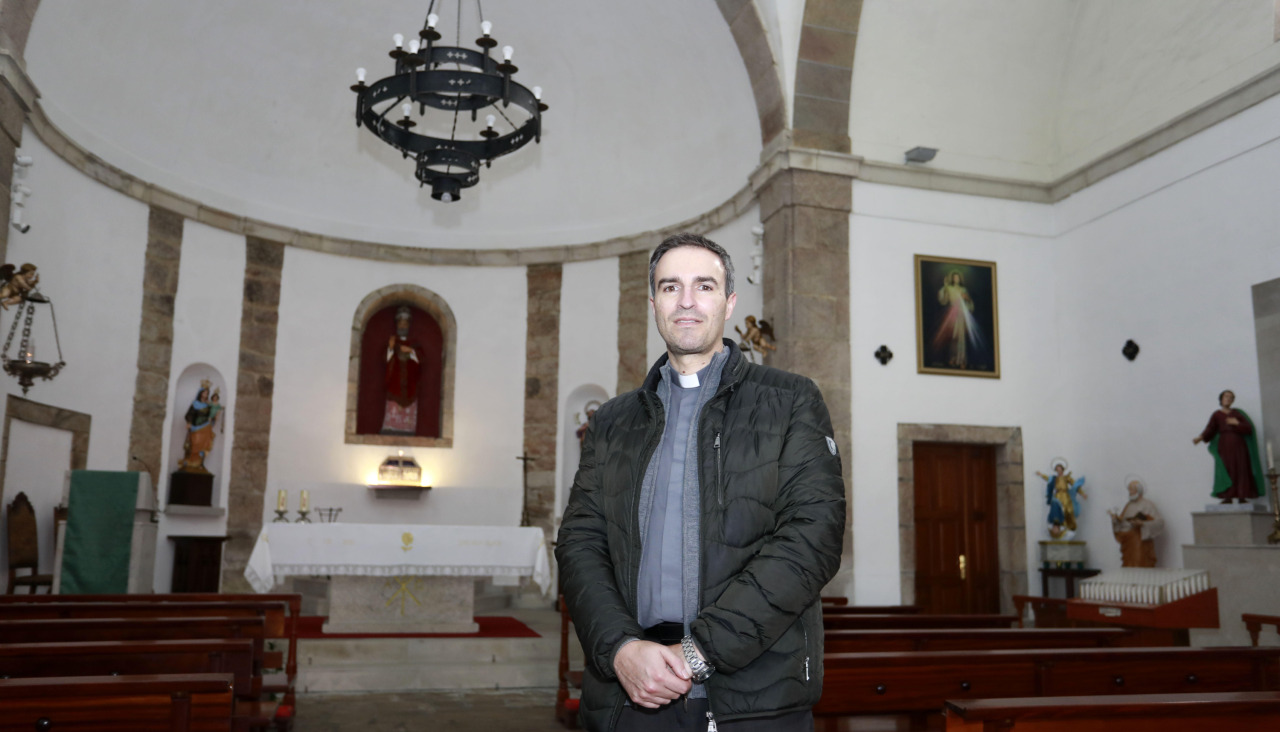 Santiago Romero, en la iglesia de San Pedro de Visma