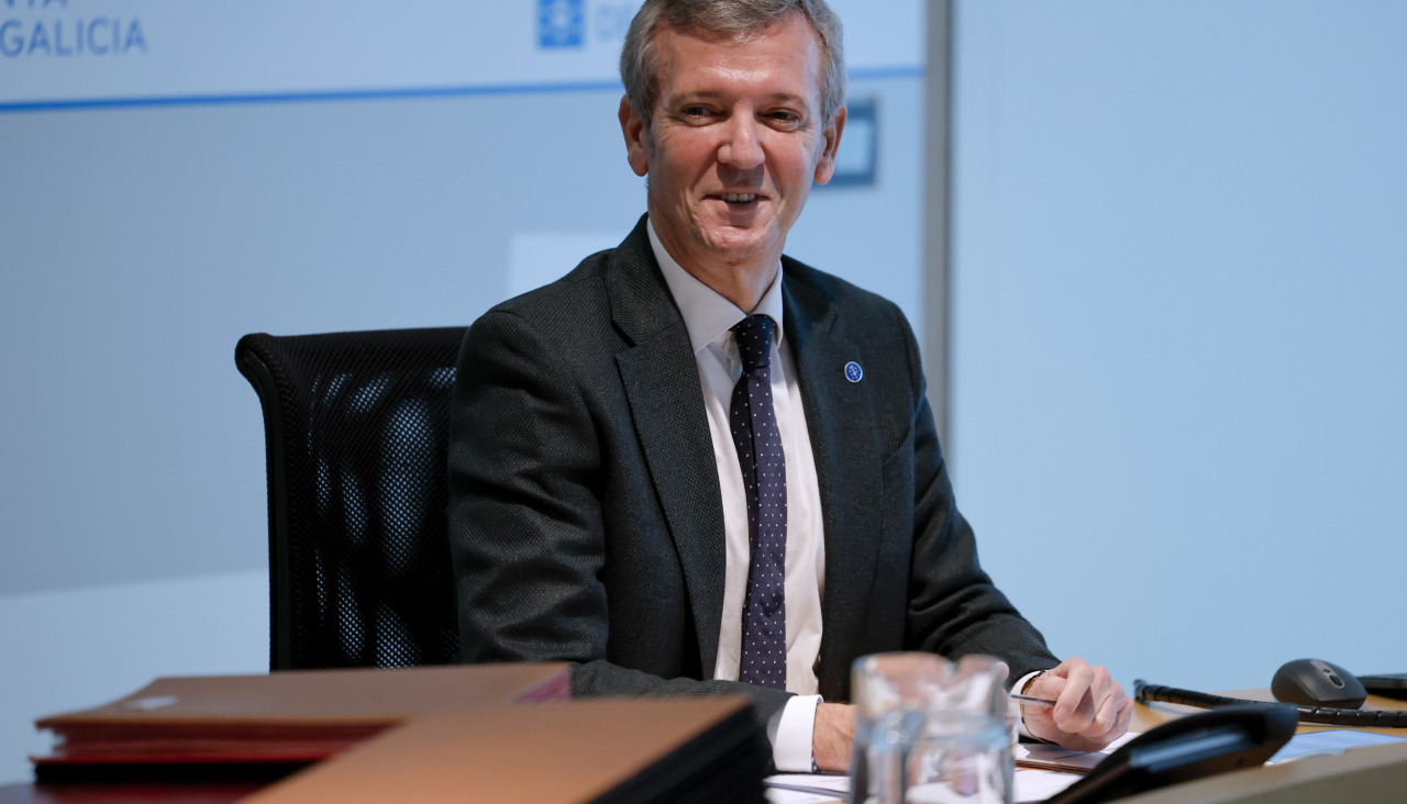 El presidente gallego, Alfonso Rueda, este lunes, durante la reunión del Consello da Xunta