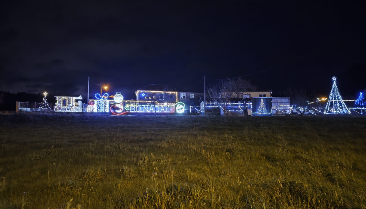 Vista de la aldea de O Casal, en Santiago de Adragonte