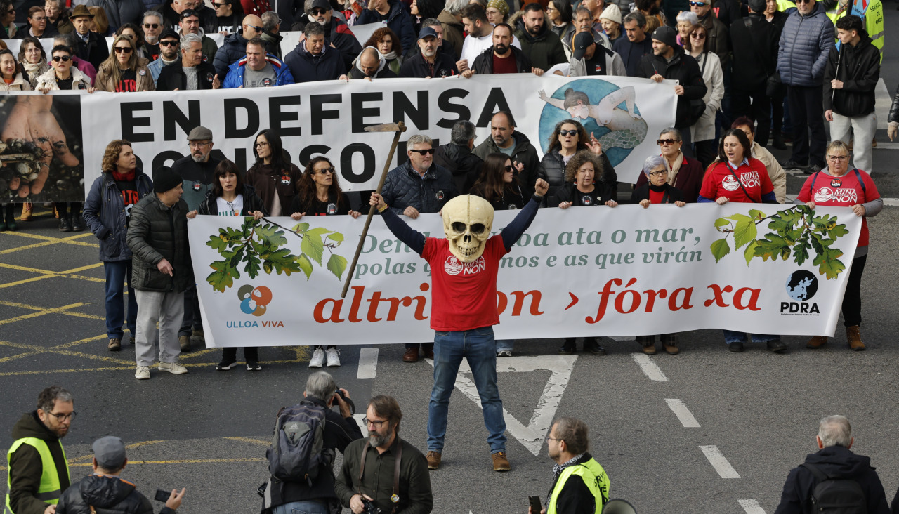 Manifestación contra Altri en Santiago
