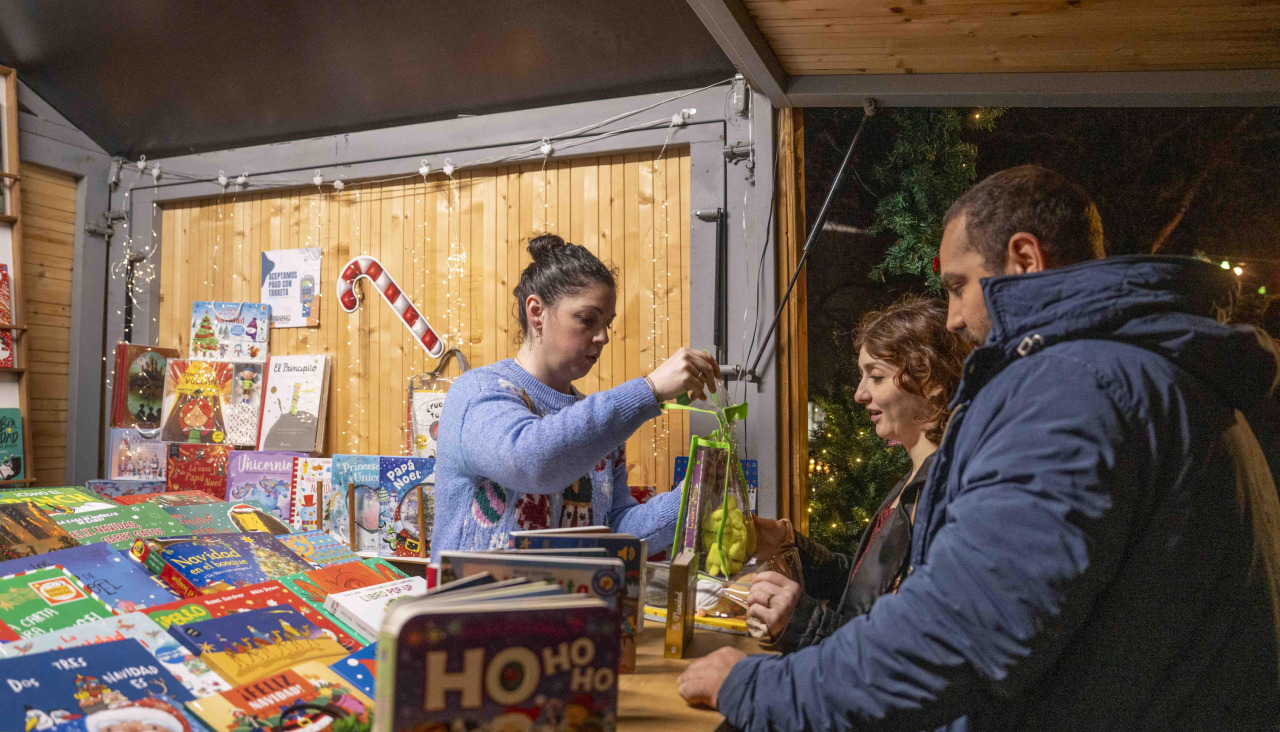 Una comerciante de Arteixo, en el Mercado de Nadal