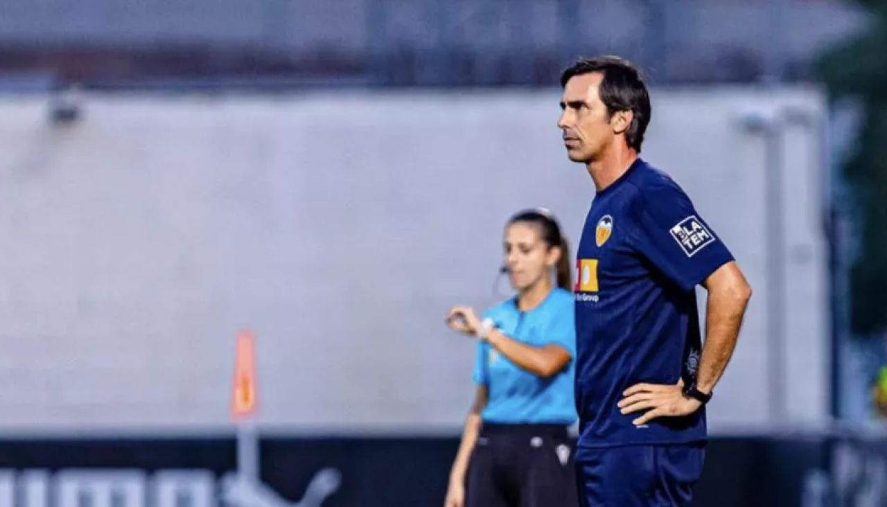 Fernando Martín Carreras, exjugador del Valencia y actual entrenador del filial femenino