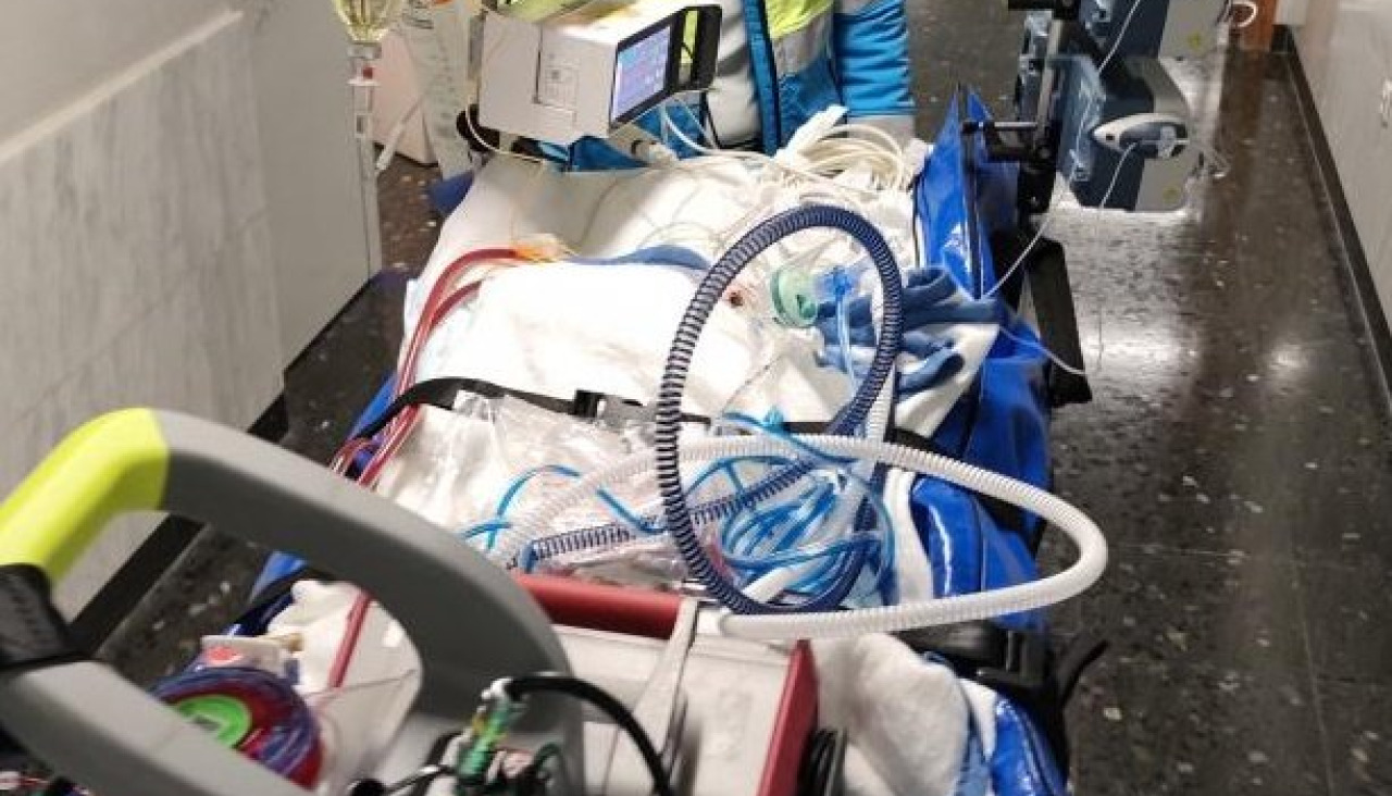 Traslado de un paciente con sistema ECMO de Santiago a A Coruña