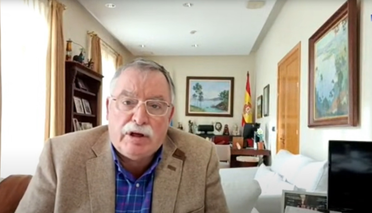 El alcalde de Oleiros, en una captura de vídeo de la entrevista
