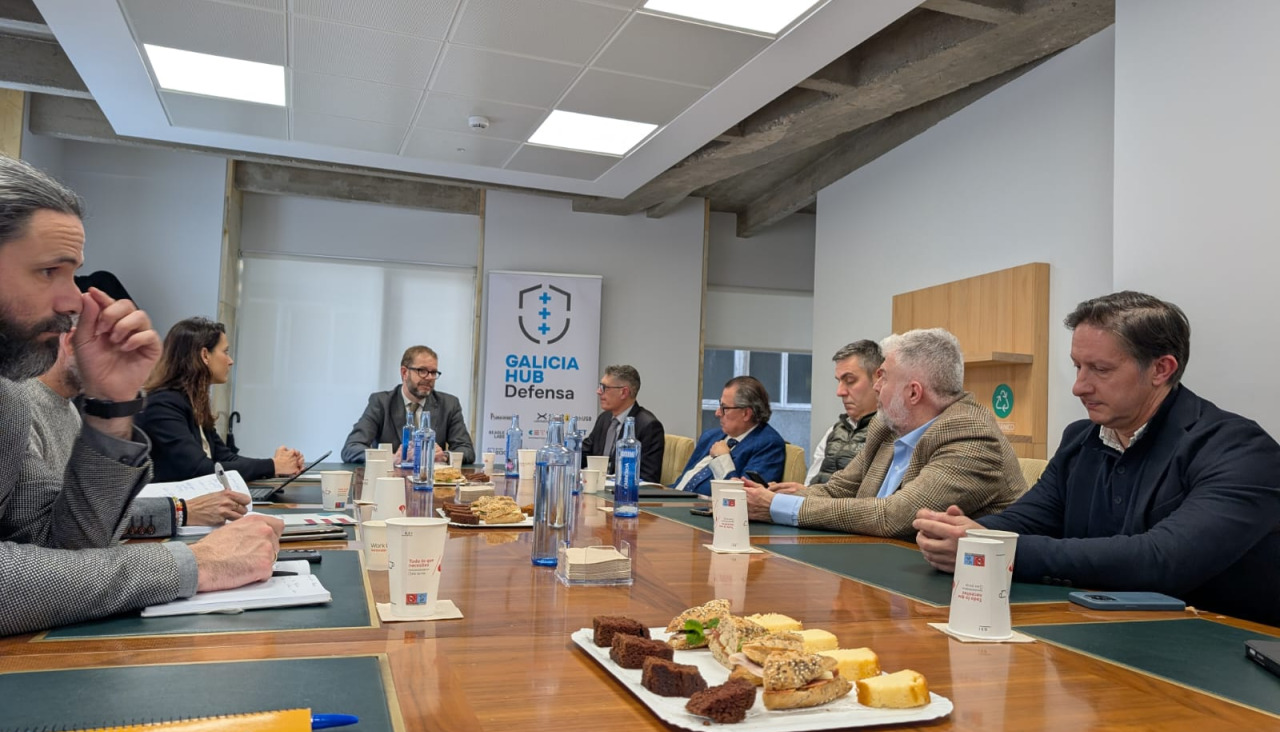 Encuentro del secretario Estado Industria y el presidente de Galicia HUB Defensa con socios