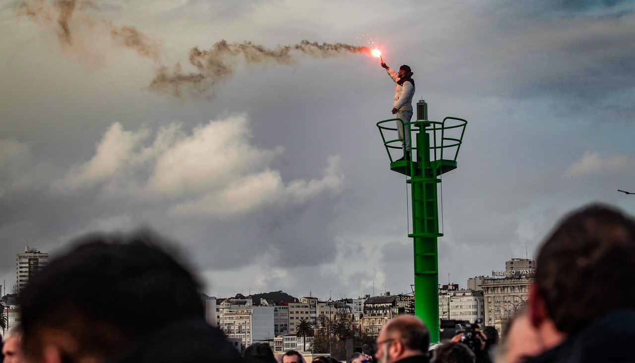 Un momento de la protesta en O Parrote, este lunes
