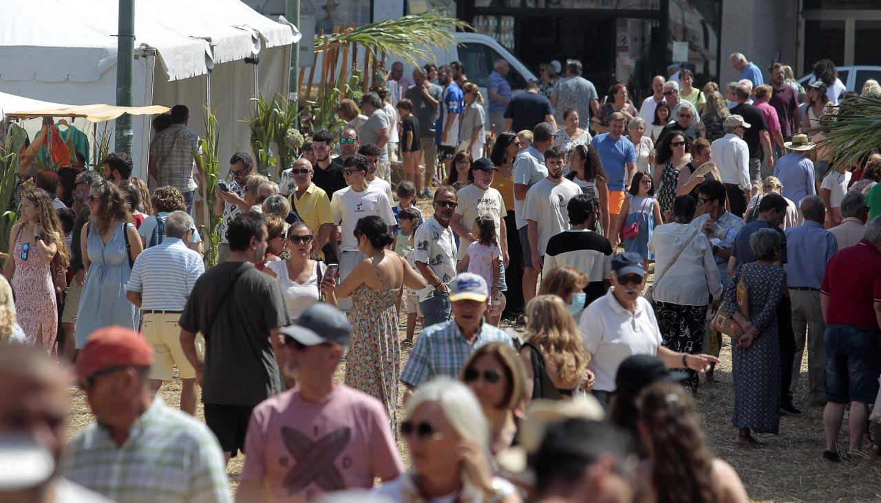 Vista de O Rabazal durante la Feira da Cebola Chata de Miño