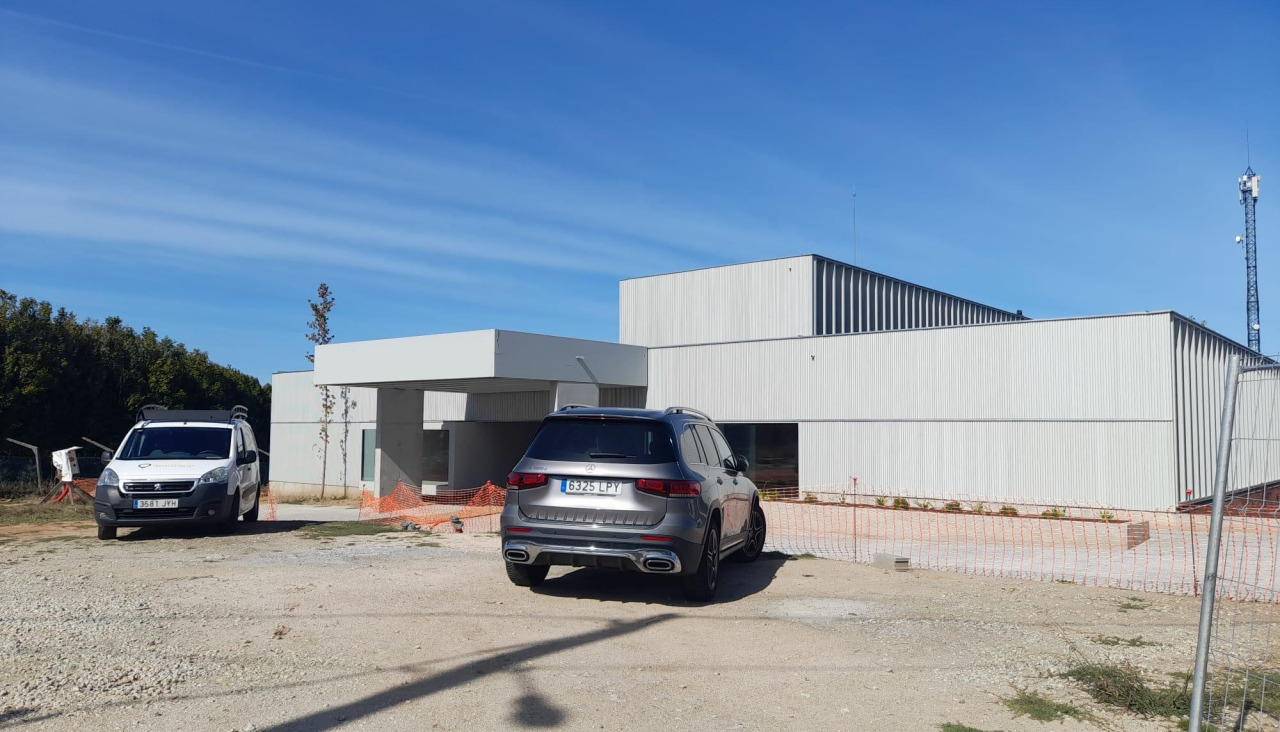 Una glorieta permitiría un acceso más fluido al nuevo centro de salud desde la vía autonómica AC-542