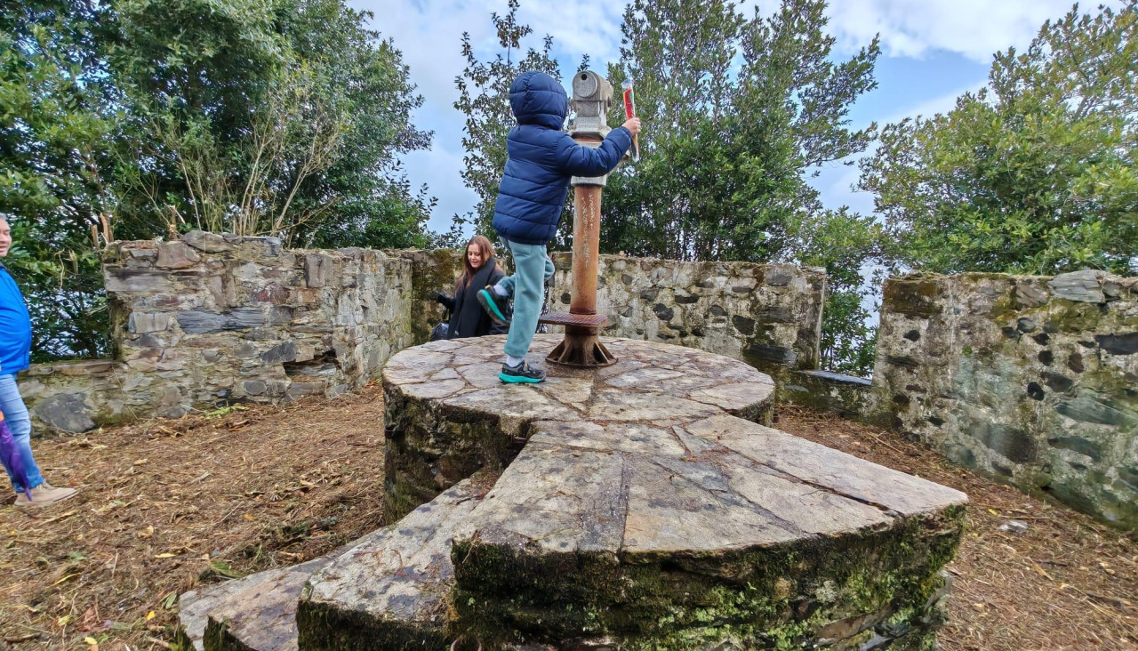  Una visita histórica organizada por la Asociación de Vecinos de La Calle de La Obra consiguió la apertura del BIC
