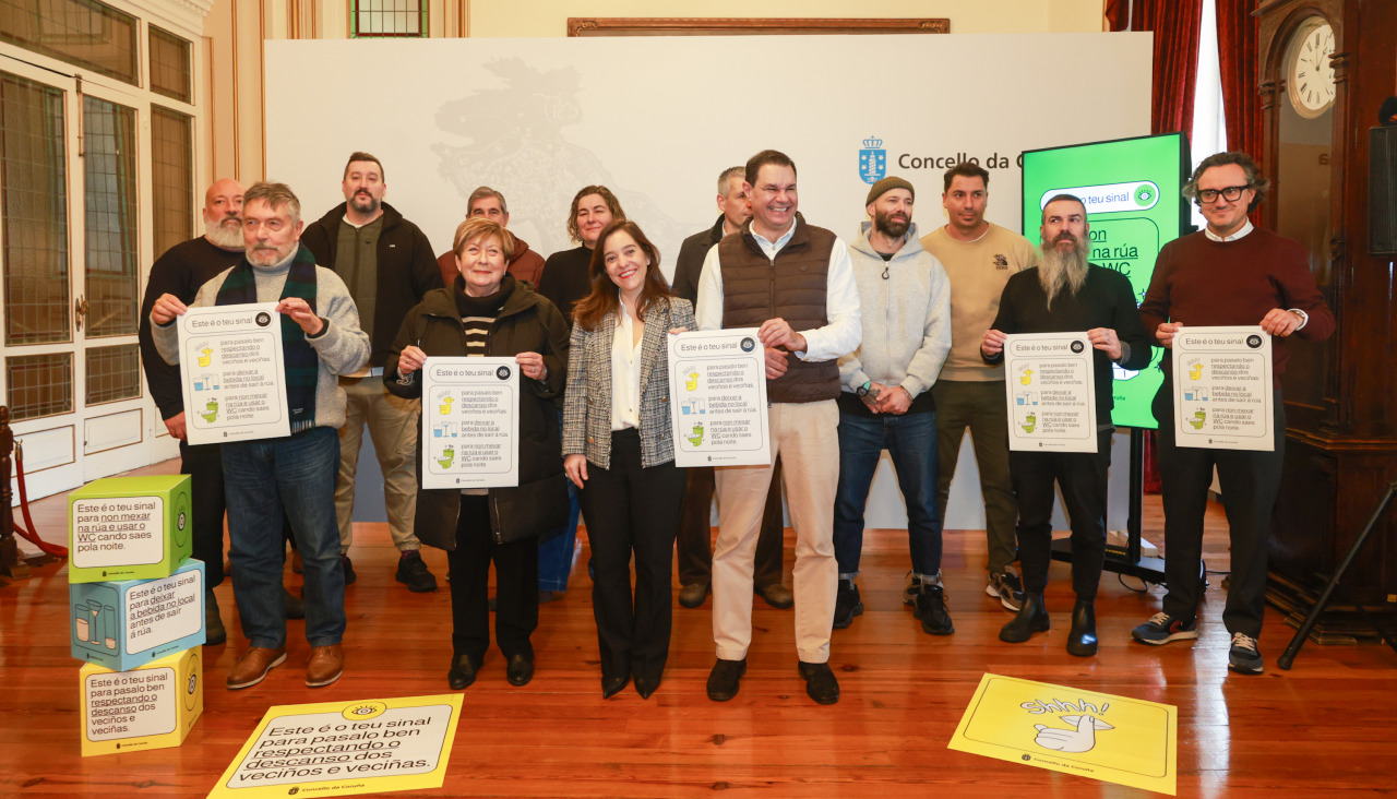 Foto de familia en el Ayuntamiento de A Coruña