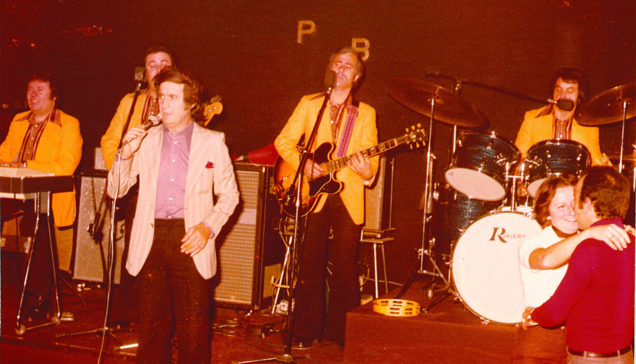 Pucho Boedo, en una actuación en la discoteca Morriña de Mallorca