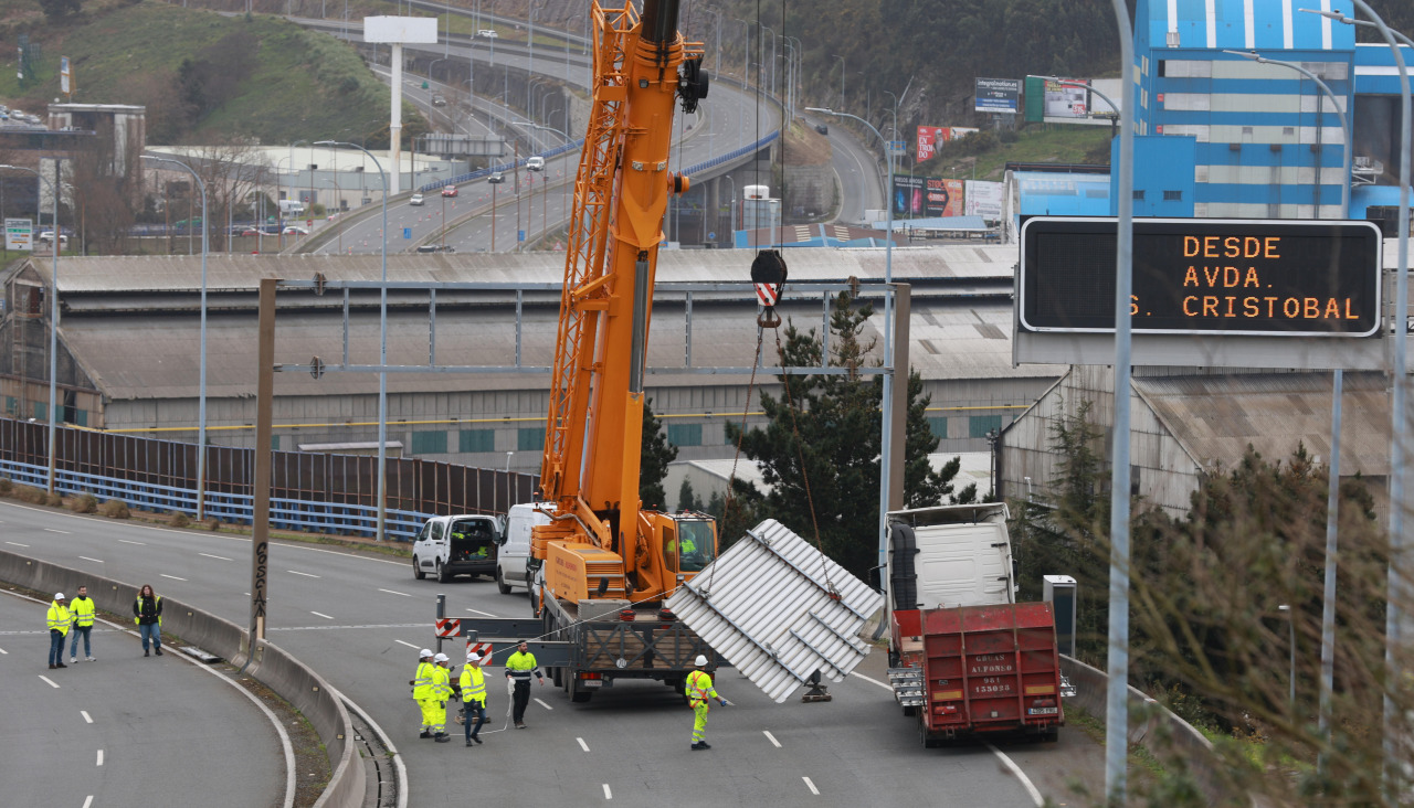 Retiran el letrero dañado de la Tercera Ronda