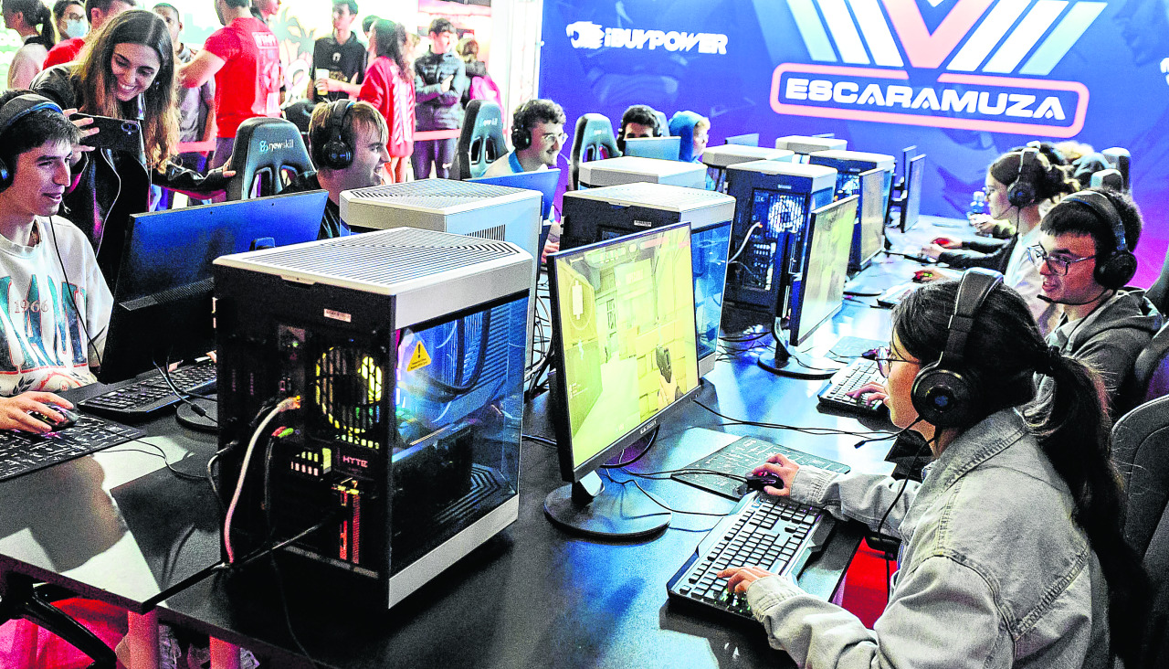 El 36 por ciento de los jugadores consumen contenido sobre videojuegos para aprender y entretenerse  GGTechToni Villen.jpg