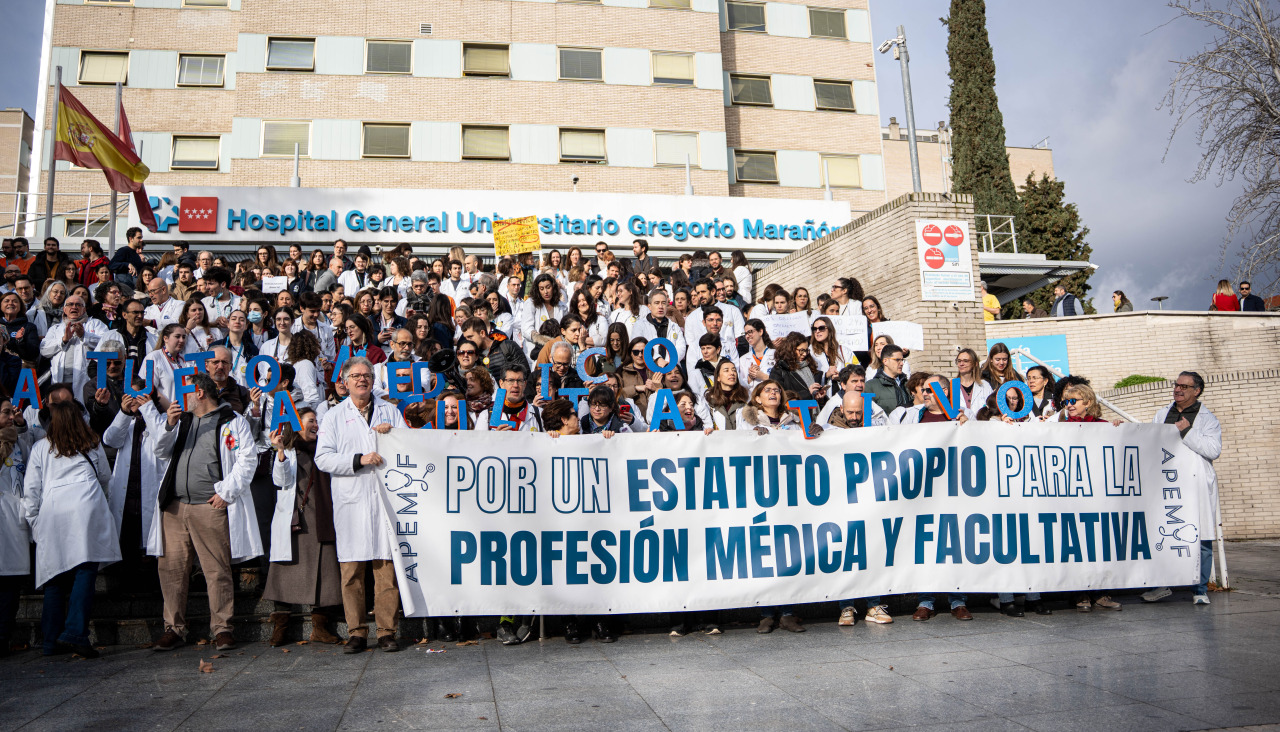 Concentración médica este lunes a las puertas del hospital madrileño Gregorio Marañón