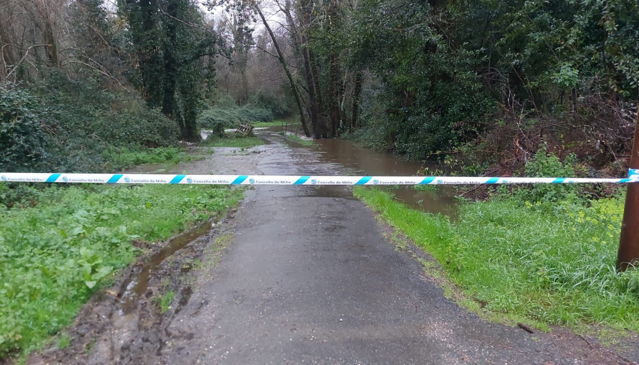 El Baxoi se desbordó en Bañobre, O Pulo y Lamelas