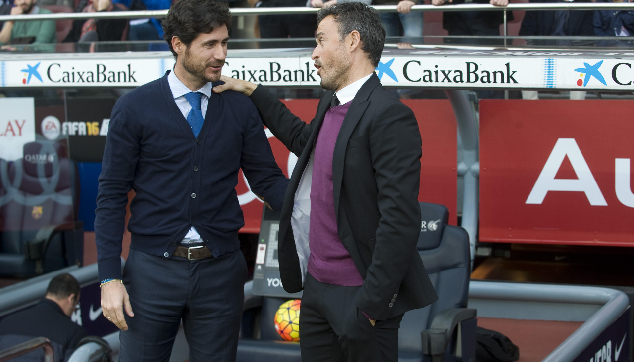 Víctor y Luis Enrique, al frente del Deportivo y del Barcelona, respectivamente, en el Camp Nou en una imagen de 2015