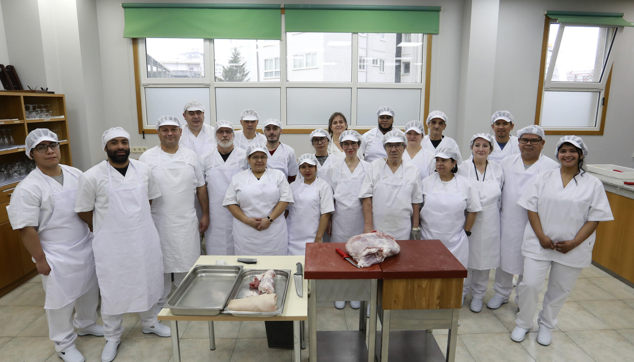 Foto de familia del curso de charcutería