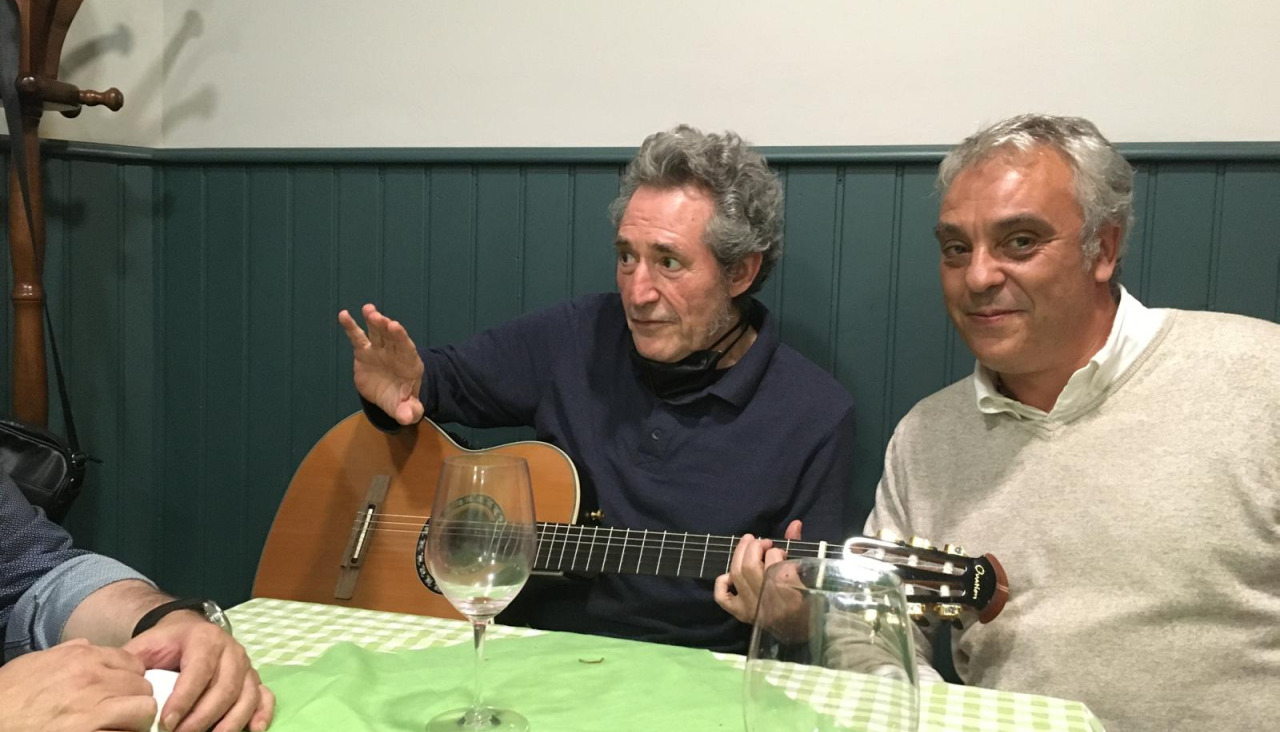 Miguel Ríos y Nonito Pereira Rey, en Casa Saqués
