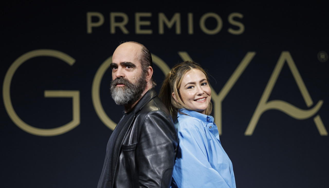 Los presentadores de la gala de los Goya 2026, la cantante y actriz Rigoberta Bandini y el actor Luis Tosar