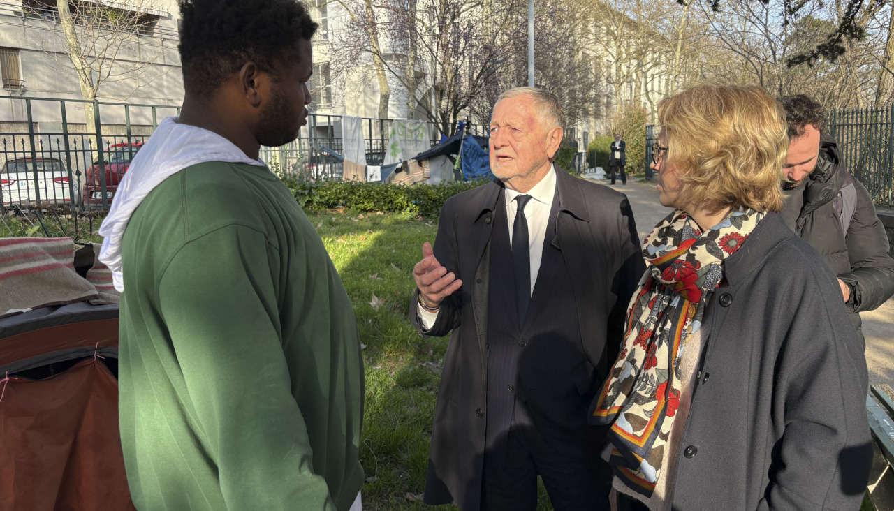 El candidato a la alcaldía de Lyon y expresidente del club de futbol Olympique de Lyon, Jean-Michel Aulas, en la ciudad de Lyon (sureste de Francia), con motivo de la elecciones municipales que se llevarán a cabo en este país los días 15 y 22 de marzo