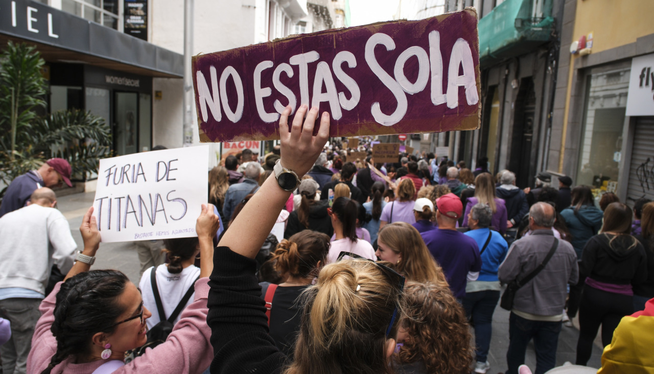 Carteles contra el machismo este pasado 8-M en Tenerife
