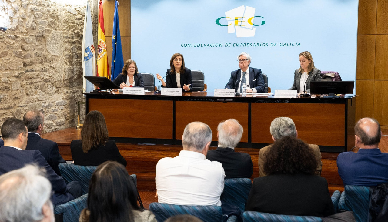 Vázquez, 2i, tras su reunión de ayer con la patronal gallega